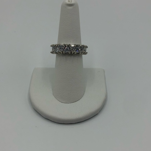 18k 6ct Trillion Eternity Band - Picture 9 of 16